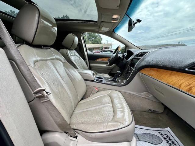 2014 Lincoln MKX Base