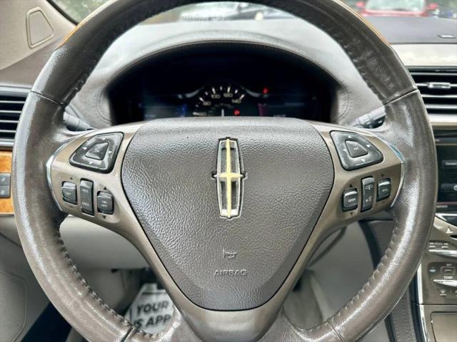 2014 Lincoln MKX Base
