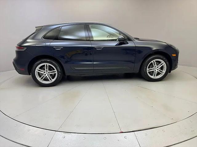 2023 Porsche Macan T