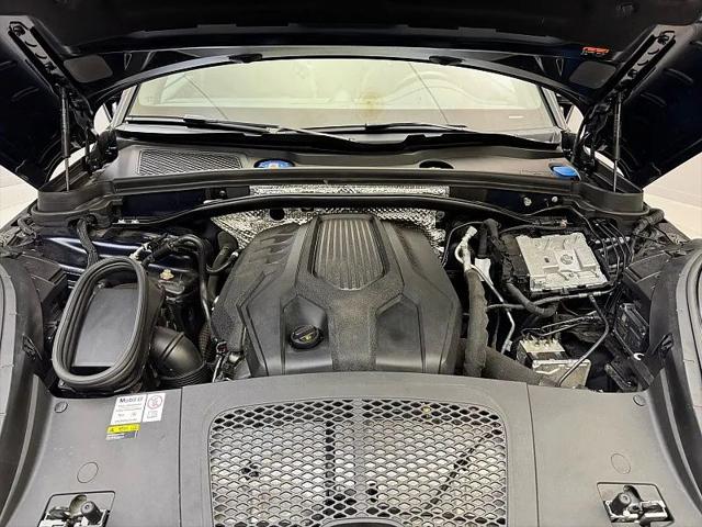 2023 Porsche Macan T