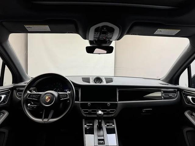 2023 Porsche Macan T