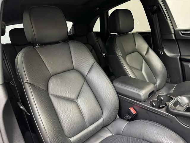 2023 Porsche Macan T