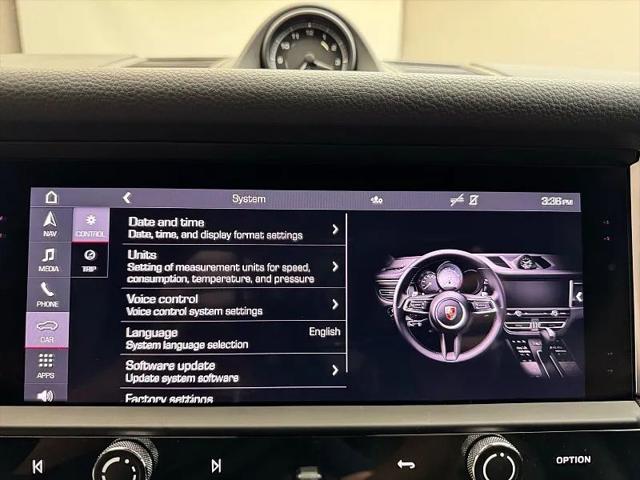 2023 Porsche Macan T