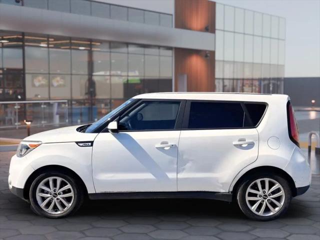 2017 Kia Soul +