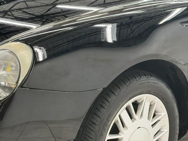 2003 Ford Thunderbird Base