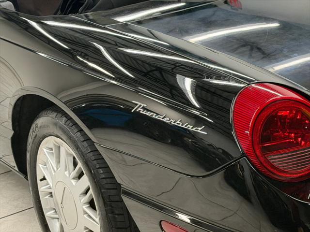 2003 Ford Thunderbird Base