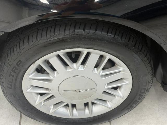 2003 Ford Thunderbird Base