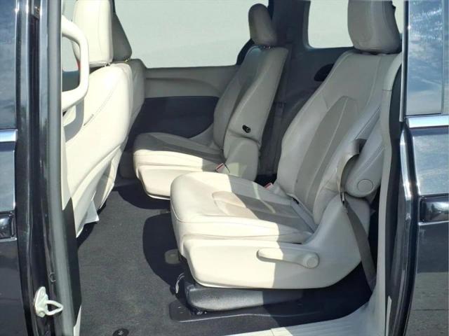 2021 Chrysler Pacifica Hybrid Touring L