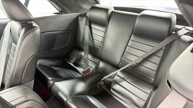 2010 Ford Mustang V6