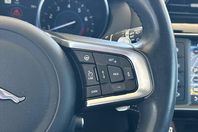 2018 Jaguar F-PACE 25t R-Sport