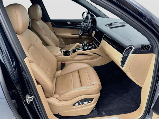 2019 Porsche Cayenne E-Hybrid Base