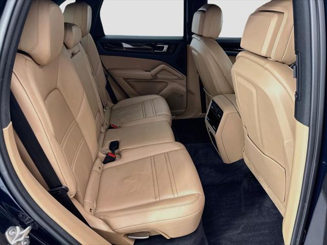 2019 Porsche Cayenne E-Hybrid Base