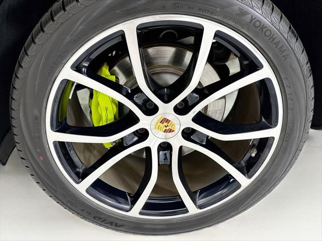 2019 Porsche Cayenne E-Hybrid Base