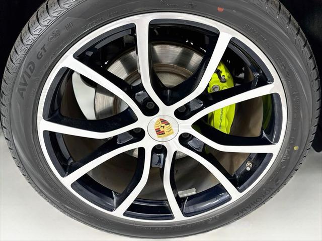 2019 Porsche Cayenne E-Hybrid Base