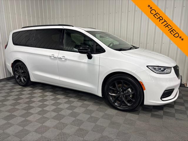 2025 Chrysler Pacifica for sale near Celina, OH