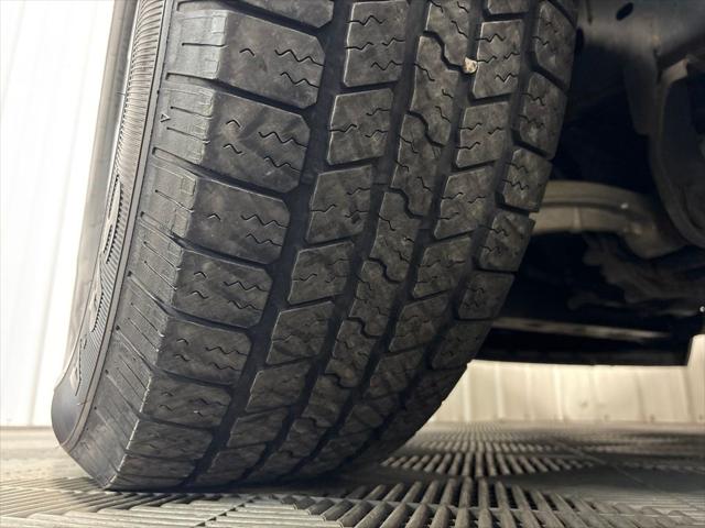 2017 Ram 1500 SLT Crew Cab 4x4 64 Box