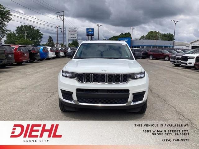 2023 Jeep Grand Cherokee L Laredo 4x4 2023 Jeep Grand Cherokee L Laredo 4x4