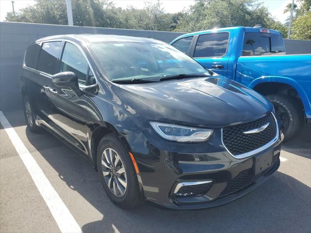 2023 Chrysler Pacifica Hybrid Touring L for sale in Orlando, FL