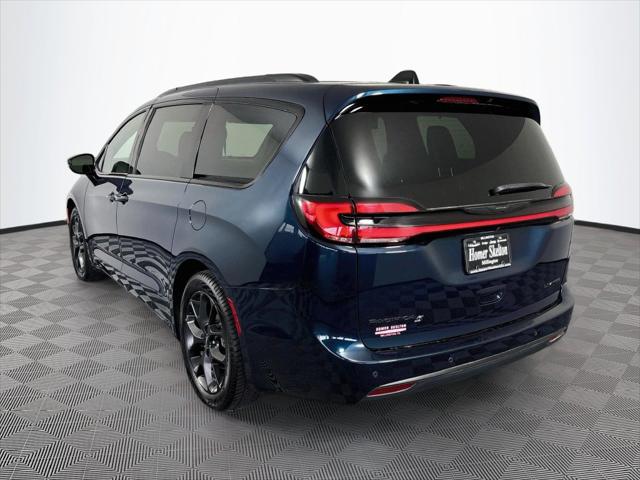 Used 2025 Chrysler Pacifica Limited For Sale in Olive Branch, MS