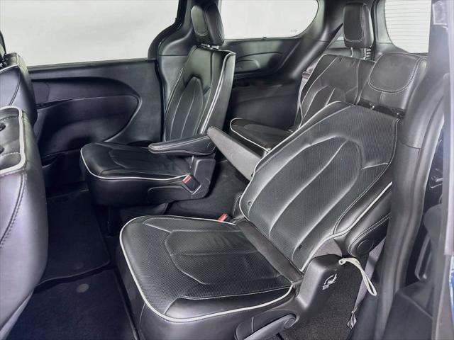 Used 2025 Chrysler Pacifica Limited For Sale in Olive Branch, MS