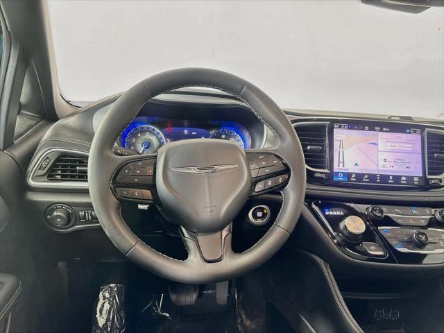 Used 2025 Chrysler Pacifica Limited For Sale in Olive Branch, MS