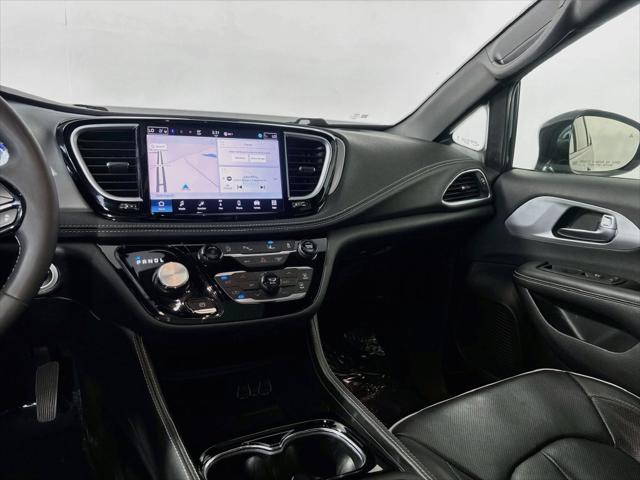 Used 2025 Chrysler Pacifica Limited For Sale in Olive Branch, MS