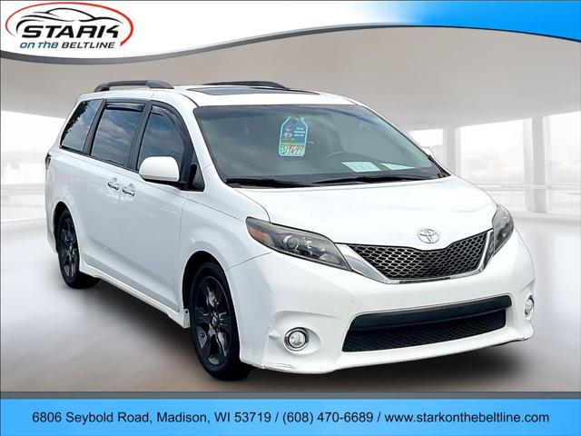 2016 Toyota Sienna SE 8 Passenger for sale in Madison, WI