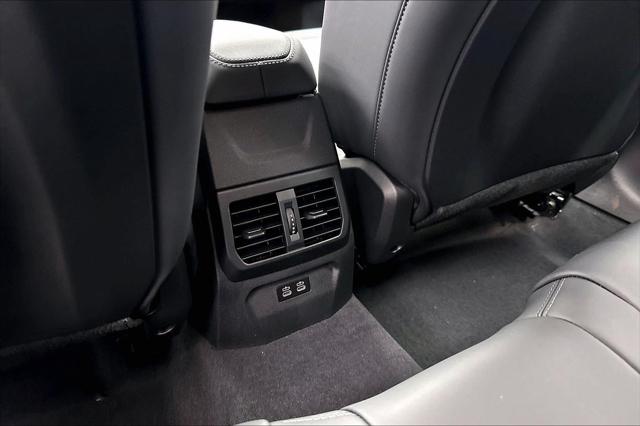 2026 BMW Coupe xDrive