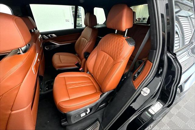 2027 BMW X7 M60i