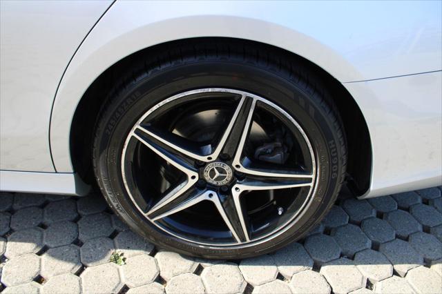 2018 Mercedes-Benz E-CLASS E 300 E 300