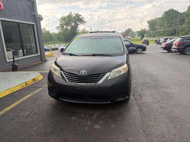 2012 Toyota Sienna LE 7 Passenger for sale in Middletown, CT