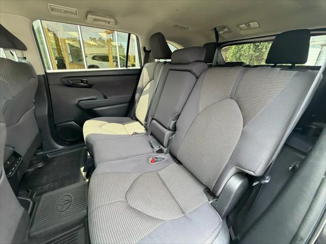 2023 Toyota Highlander LE