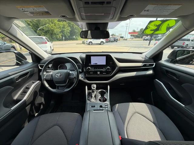 2023 Toyota Highlander LE