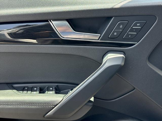 2020 Audi Q5 Premium Plus 55 TFSI e quattro S tronic