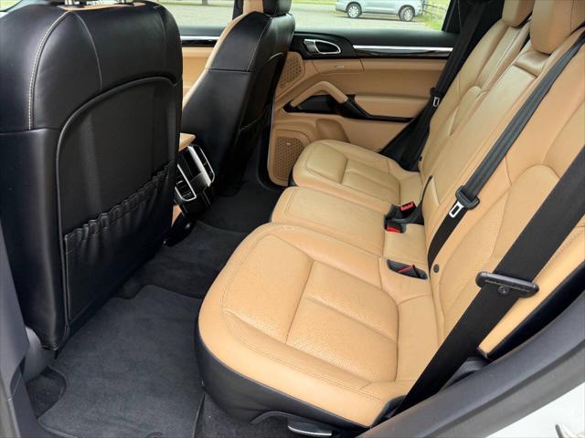 2018 Porsche Cayenne Platinum Edition