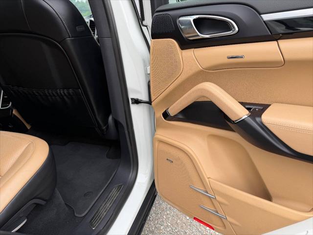 2018 Porsche Cayenne Platinum Edition