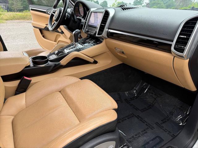 2018 Porsche Cayenne Platinum Edition