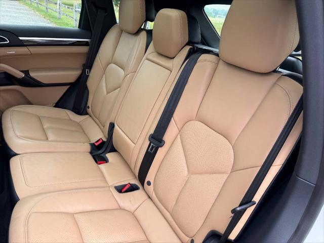2018 Porsche Cayenne Platinum Edition