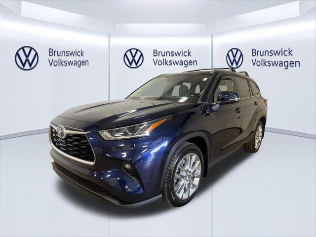 2021 Toyota Highlander Limited for sale in Brunswick, OH