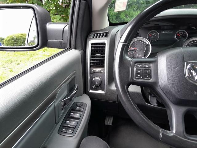 2018 Ram 1500 Big Horn Crew Cab 4x4 5'7" Box