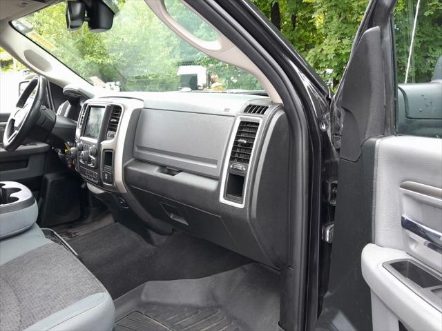 2018 Ram 1500 Big Horn Crew Cab 4x4 5'7" Box