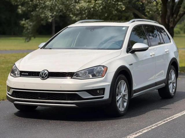 2017 Volkswagen Golf Alltrack TSI SE for sale in Mooresville, IN