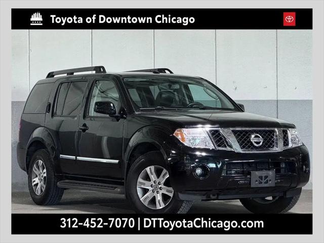 2011 Nissan Pathfinder Silver for sale in Chicago, IL