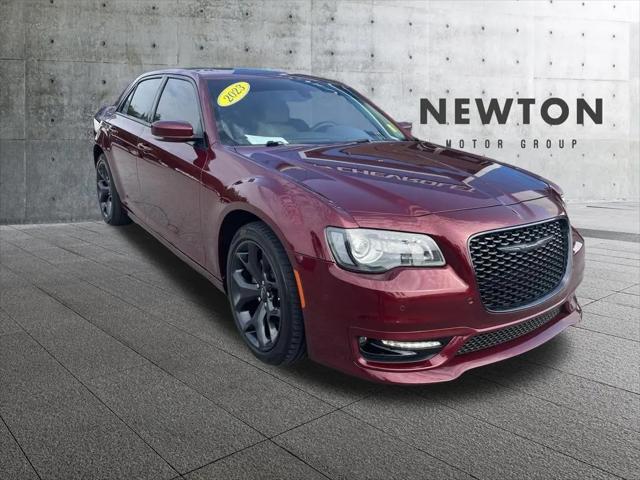 2023 Chrysler 300 Touring L for sale in Russellville, KY