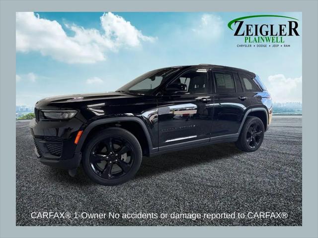 2023 Jeep Grand Cherokee Altitude 4x4 for sale in Plainwell, MI