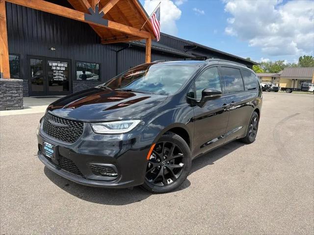 2025 Chrysler Pacifica Limited for sale in Gallipolis, OH