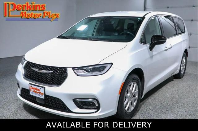 2024 Chrysler Pacifica Touring L for sale in Mayfield, KY