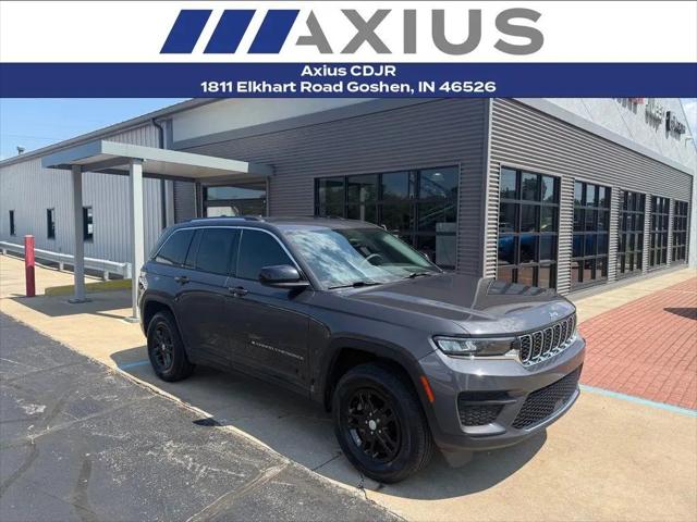 2023 Jeep Grand Cherokee Laredo 4x4 for sale in Goshen, IN