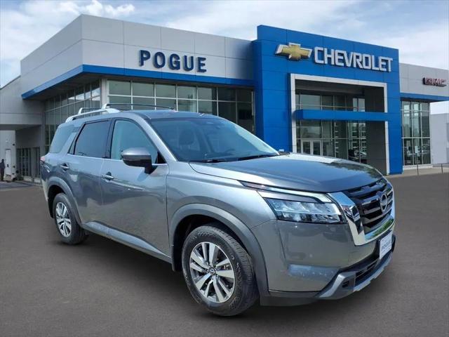 2023 Nissan Pathfinder SL 4WD for sale in Powderly, KY
