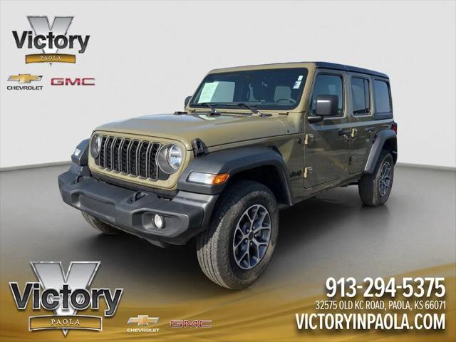 2025 Jeep Wrangler 4-Door Summit 4x4 for sale in Paola, KS